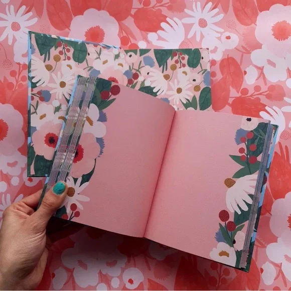 Illustrated Journal, Floral, Beautiful Bold Art – 272 Pages, Amazing Gift! - Picture 12 of 16